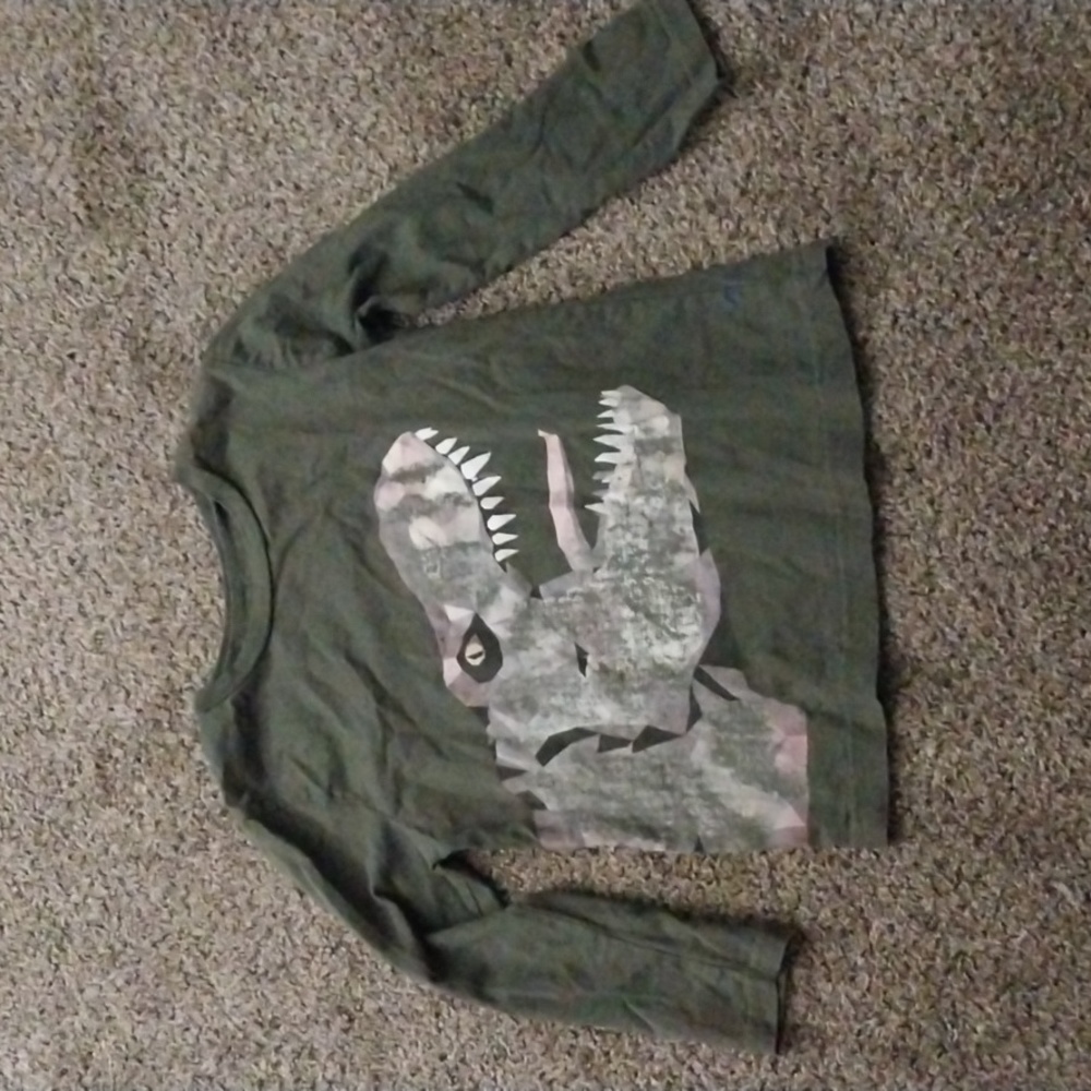 Boys Off Campus long sleeve tee shirt size 6